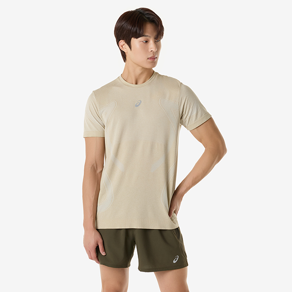 맨 로드 심리스 숏슬리브 탑
