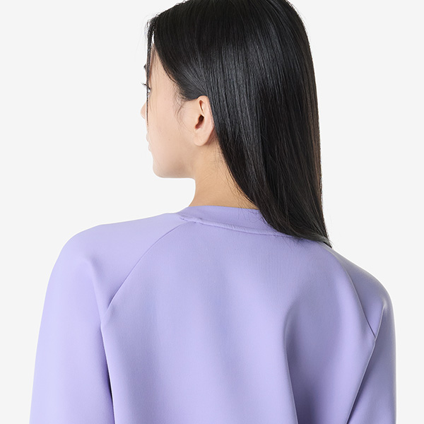 아식스 공식 온라인스토어,우먼즈 나기노 리파인드 텍스쳐 스웻 탑