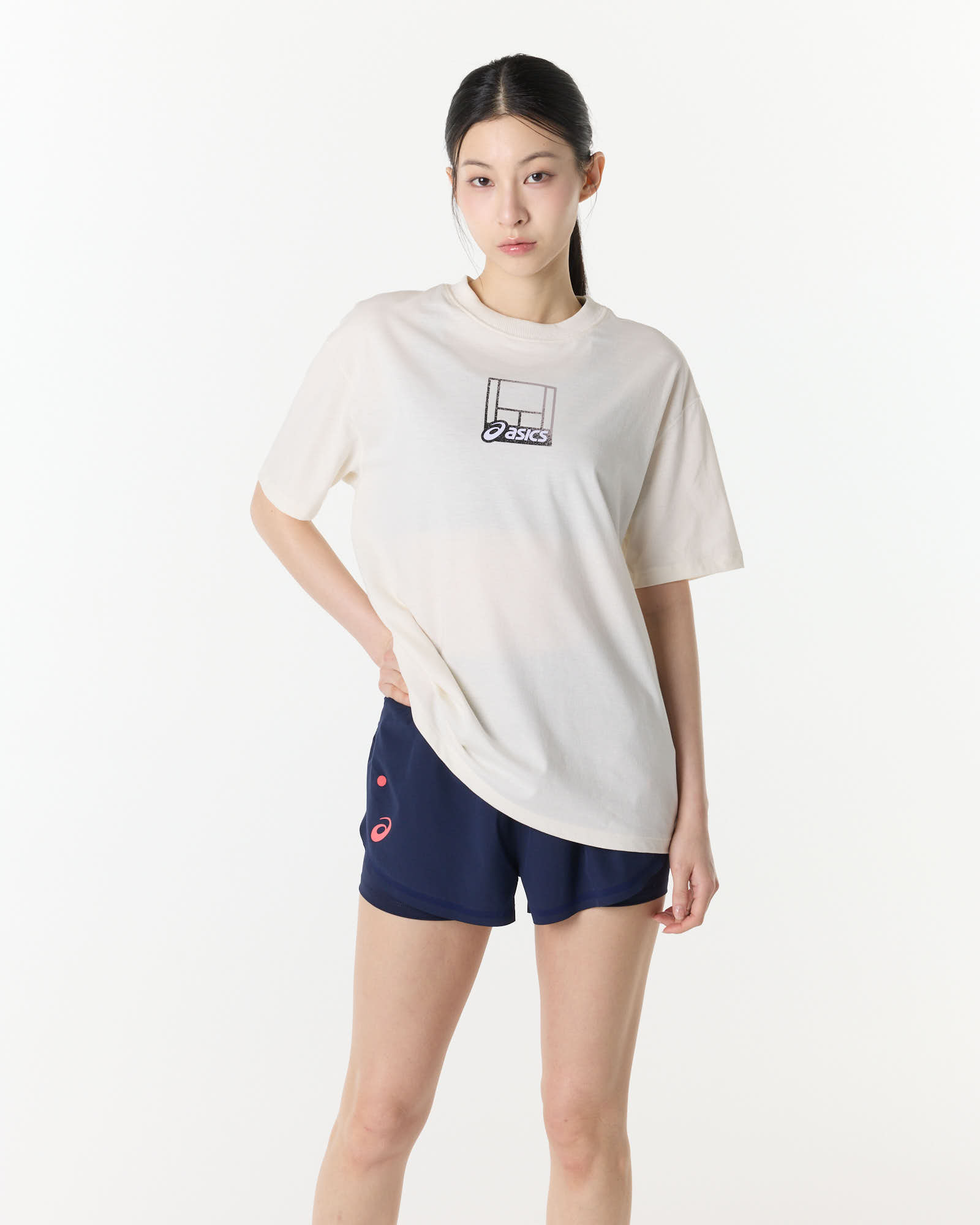 우먼즈 코트 코어 그래픽 티셔츠