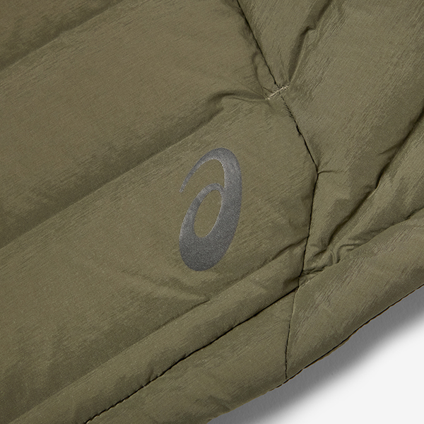 아식스 공식 온라인스토어,맨 라이트웨이트 다운 베스트